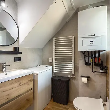 Borys Garaz Na Rowery I Narty * Krynica Zdroj