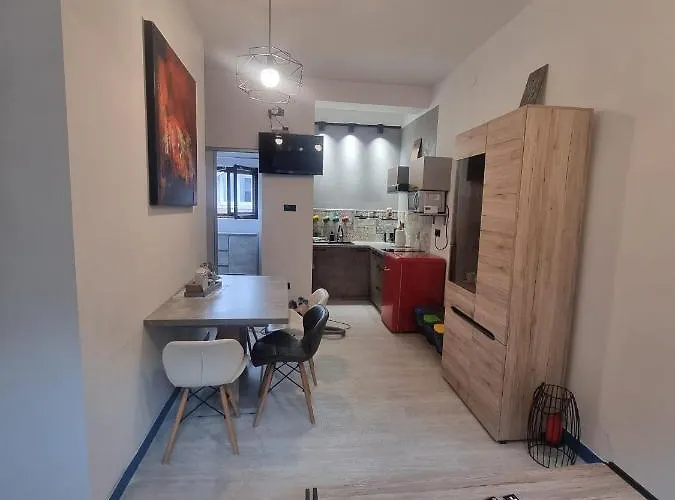 Borys Garaz Na Rowery I Narty דירה *